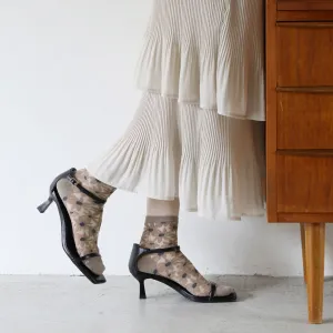 021131147 Sheer Daisy Ankle Socks