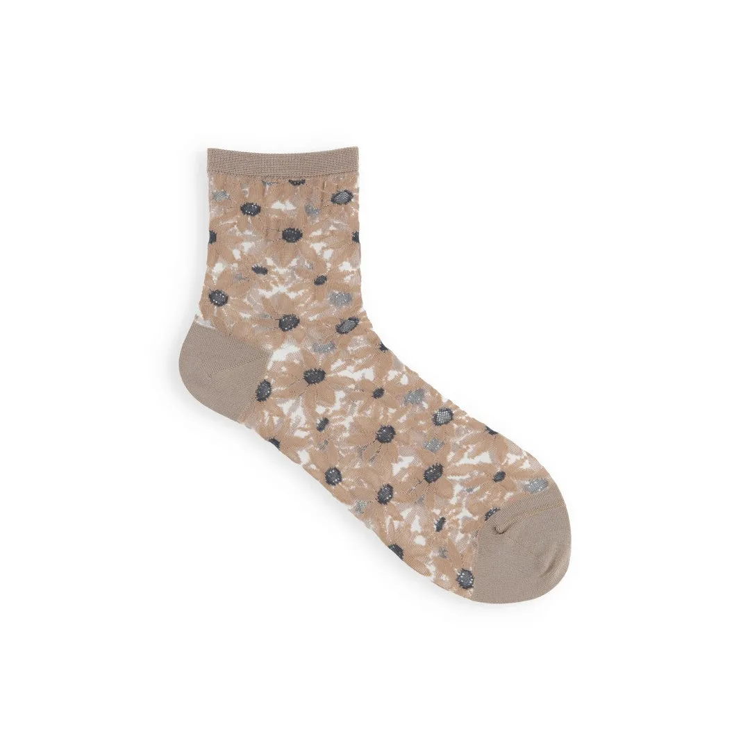 021131147 Sheer Daisy Ankle Socks