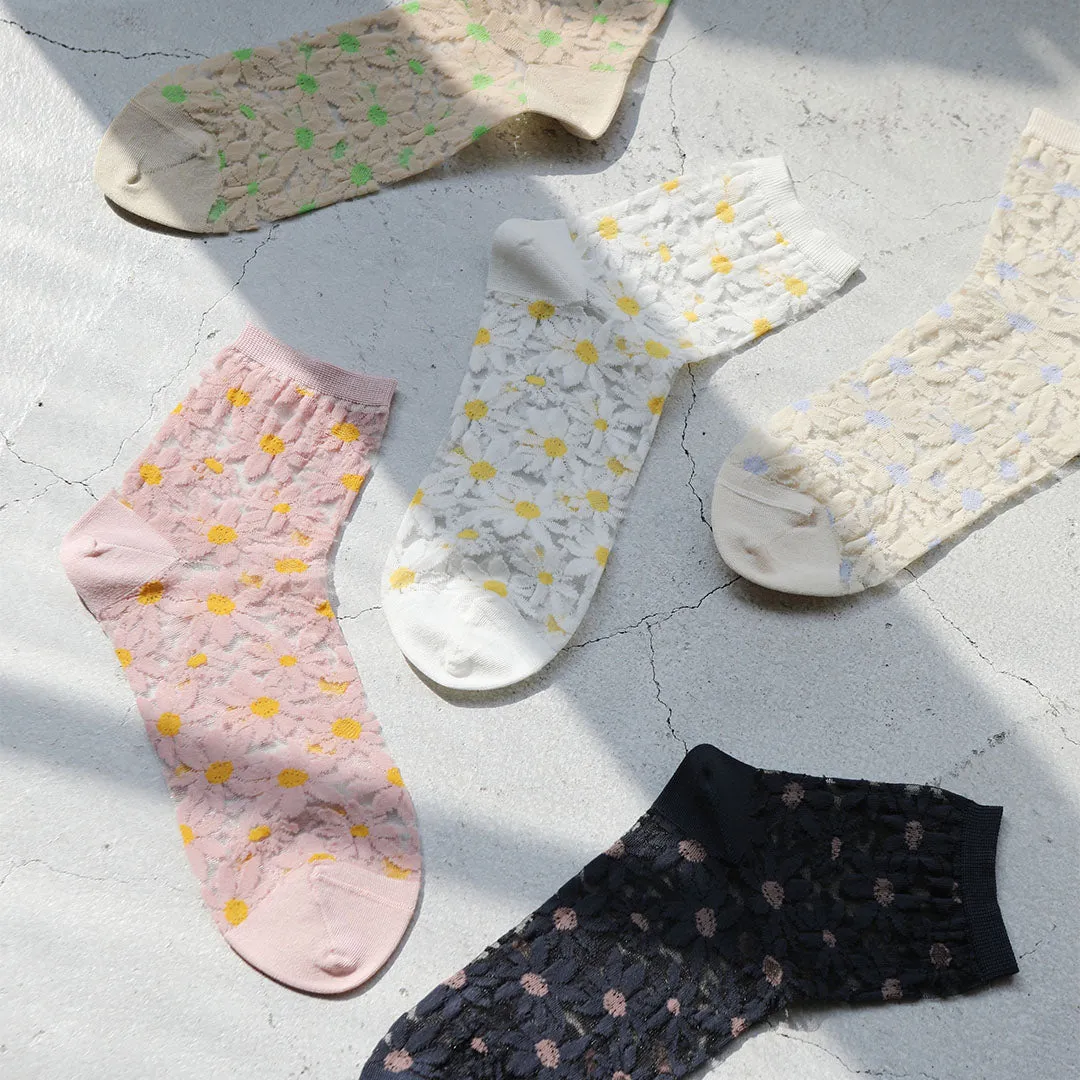 021131147 Sheer Daisy Ankle Socks