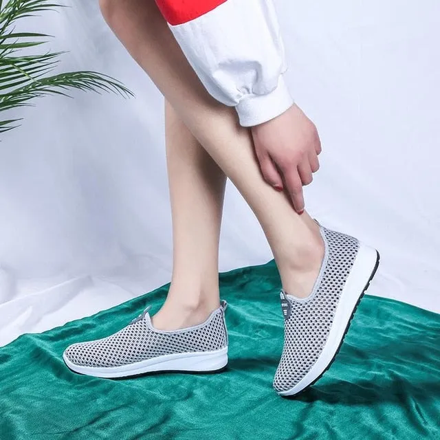 2018 New Women Shoes Breathable Lady Flats Shoes Women Casual Sneakers Knit Female Casual Shoes Platform Loafers 36-41