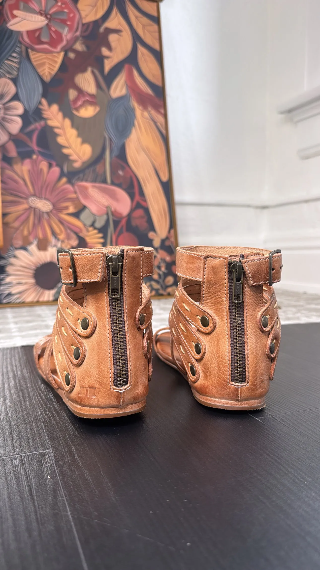 Artemis Bedstu, Tan Rustic