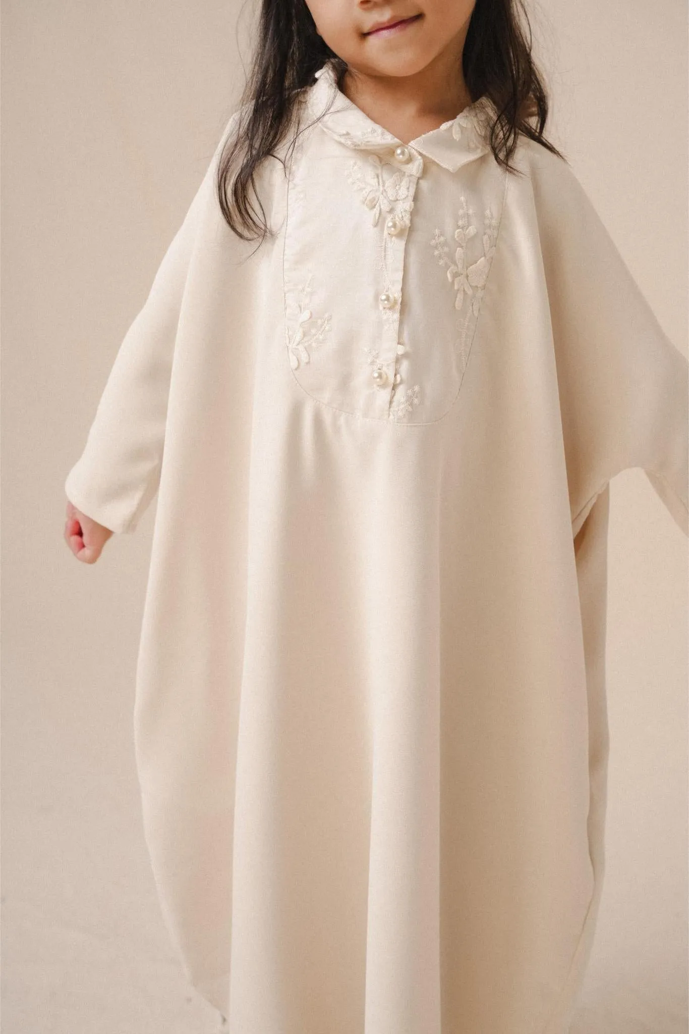 AYA KAFTAN IN PEARL