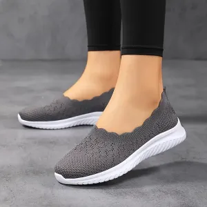 Breathable flying woven flat shoes