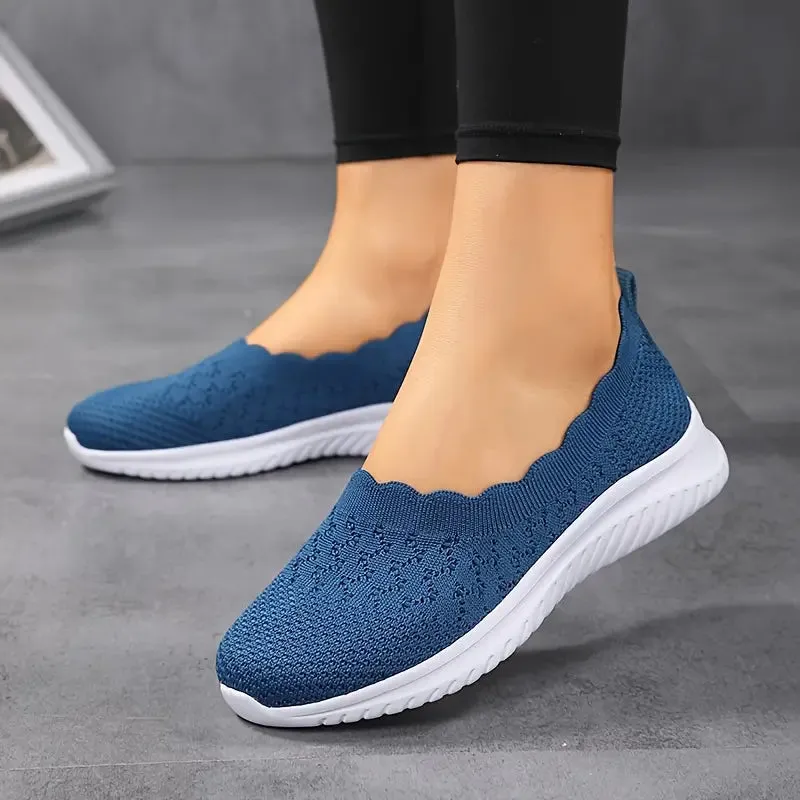 Breathable flying woven flat shoes
