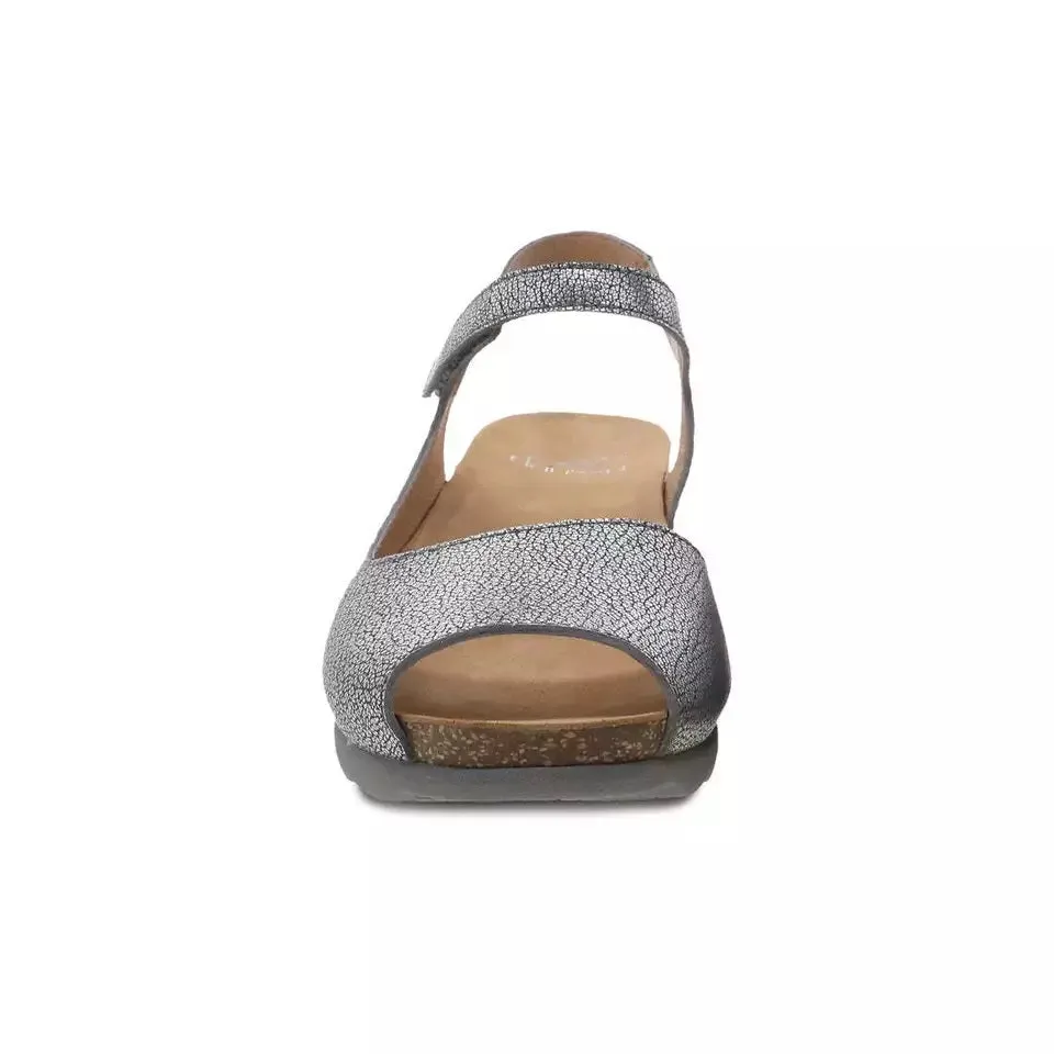 Dansko Women's Marcy Pewter Metallic 1511979400