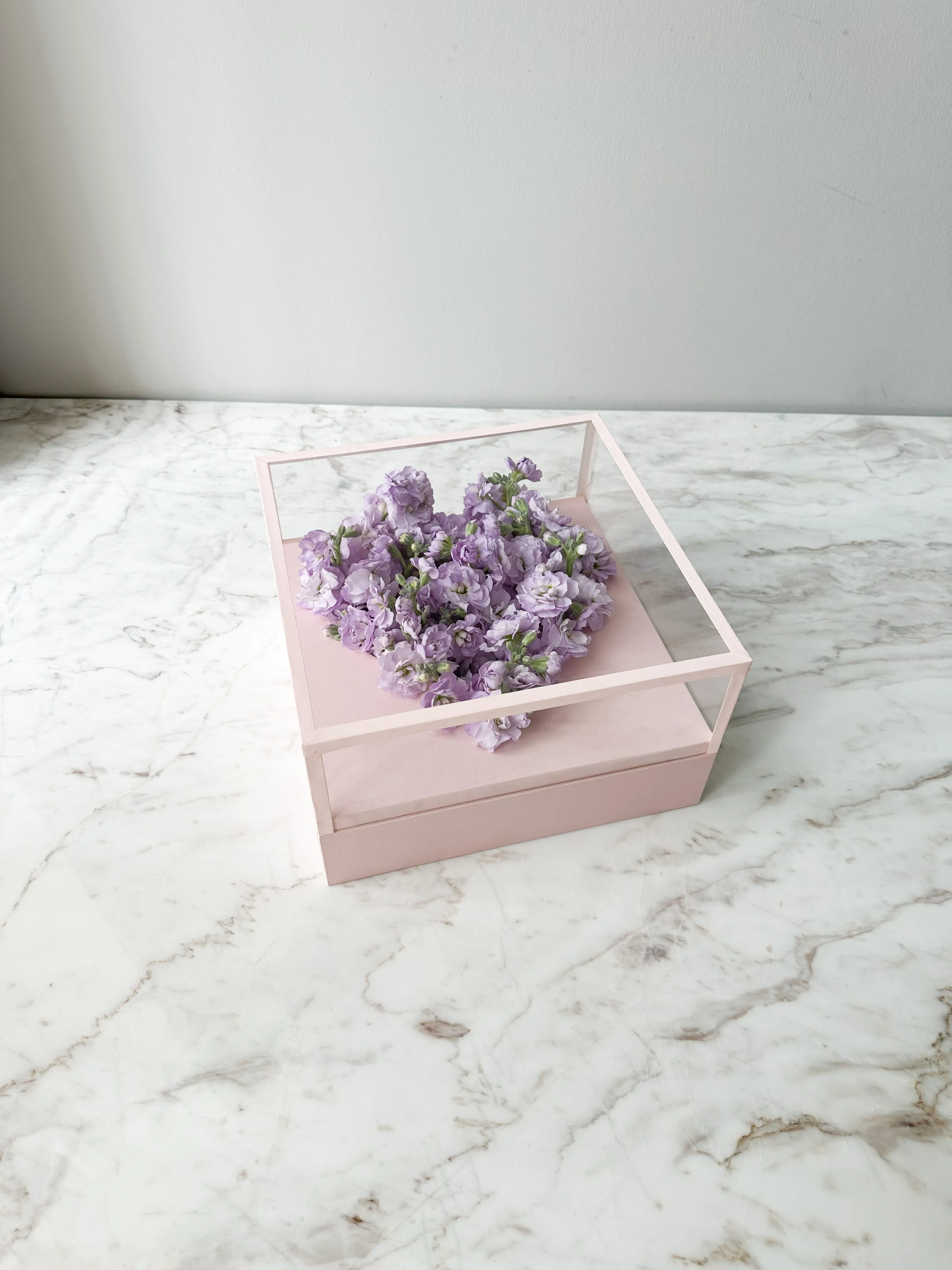 Luxury Acrylic Top Square Flower Box with Heart Cut-Out