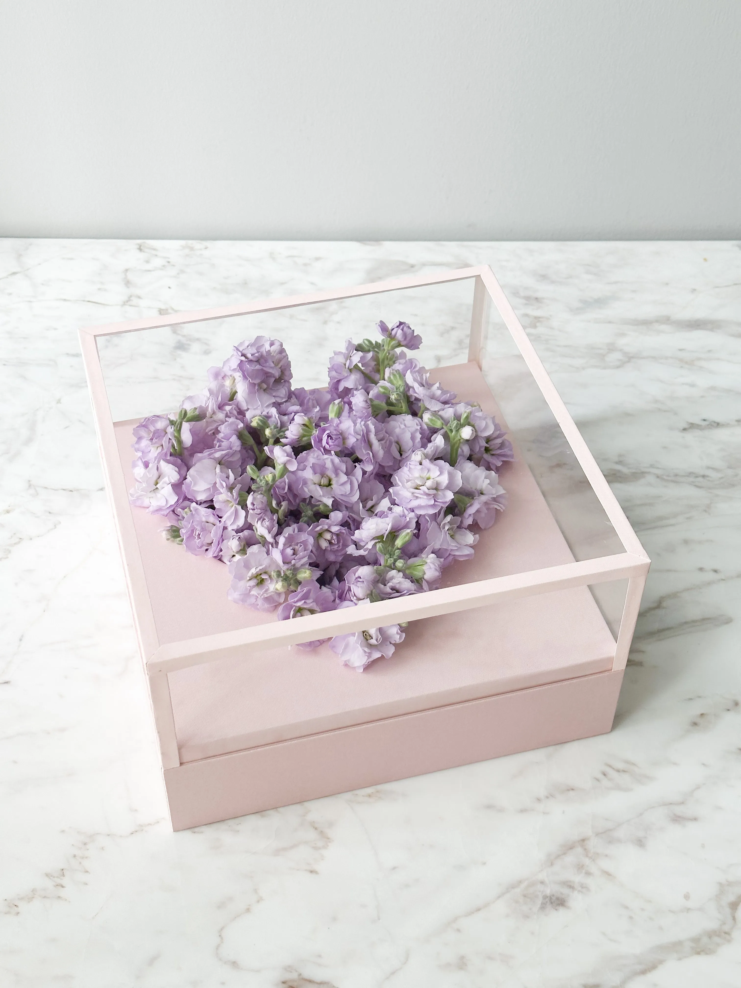 Luxury Acrylic Top Square Flower Box with Heart Cut-Out