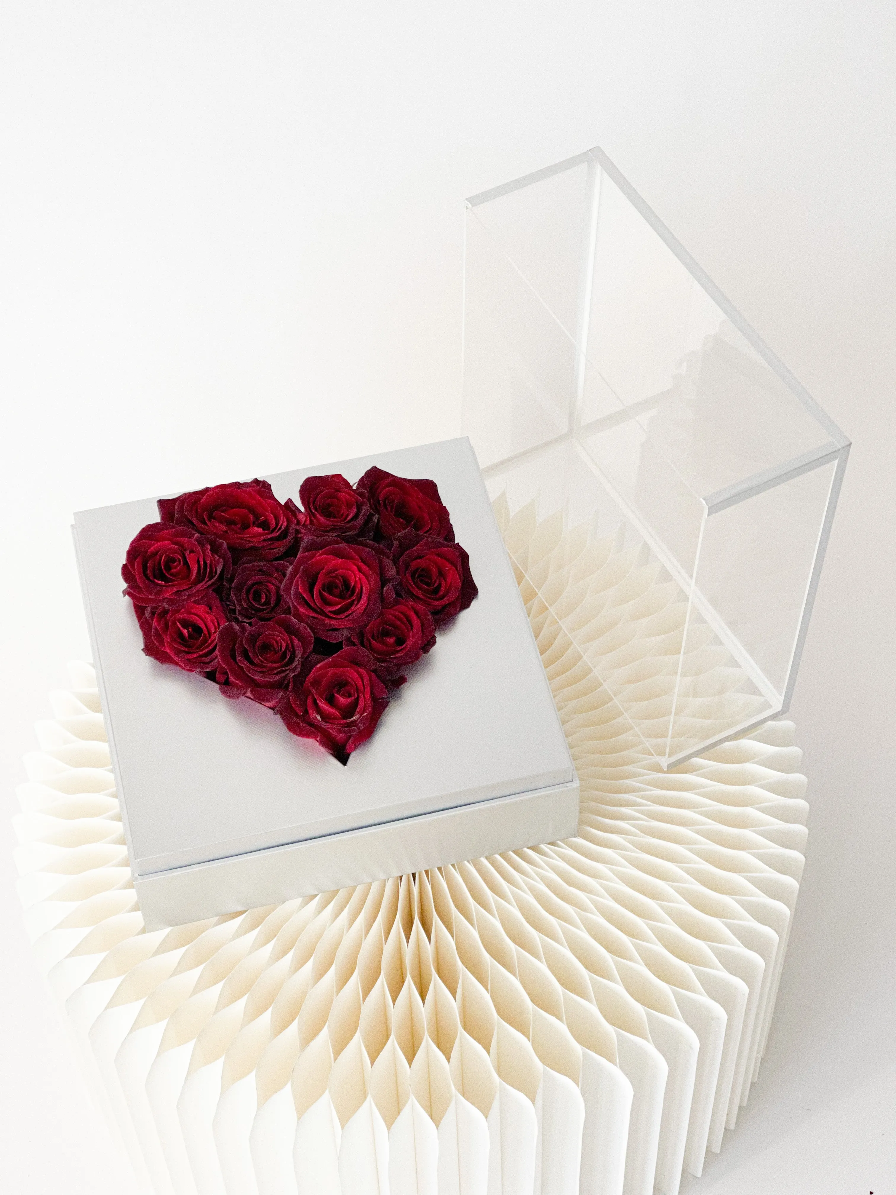 Luxury Acrylic Top Square Flower Box with Heart Cut-Out
