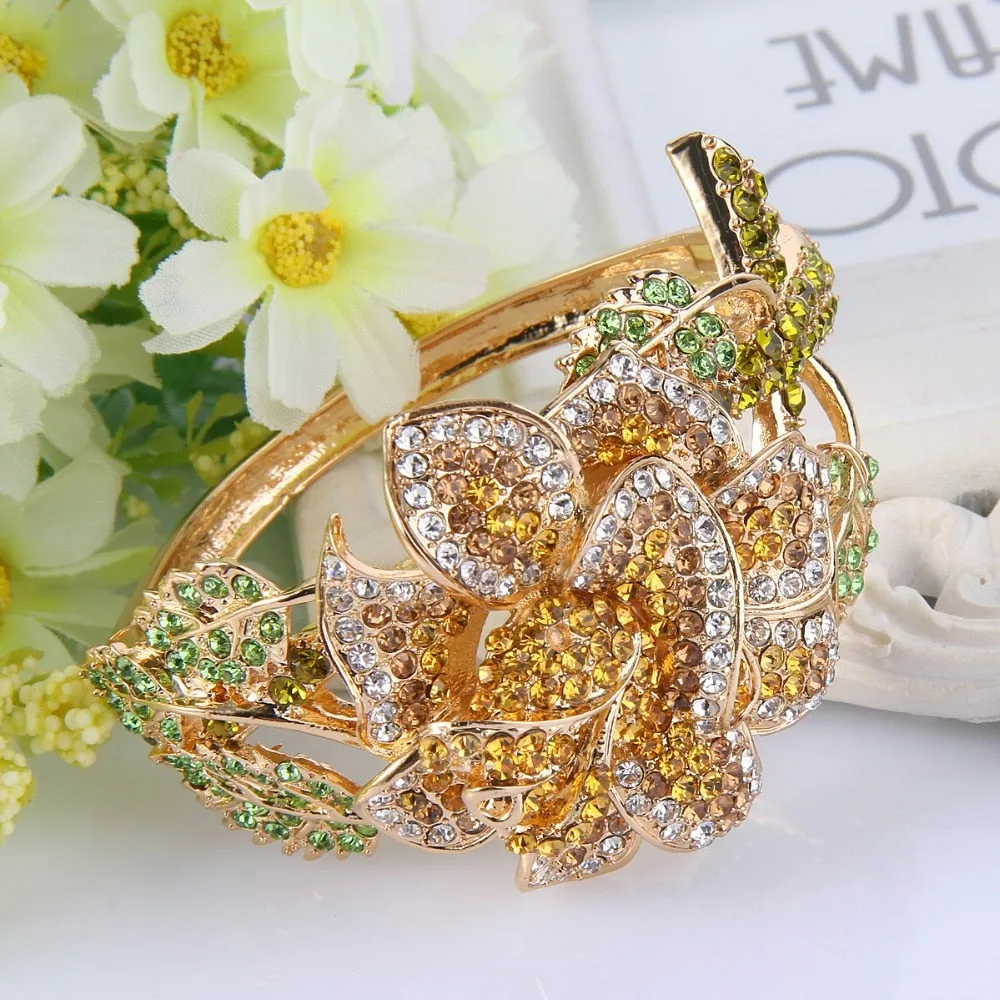 Luxury Flower Bangle