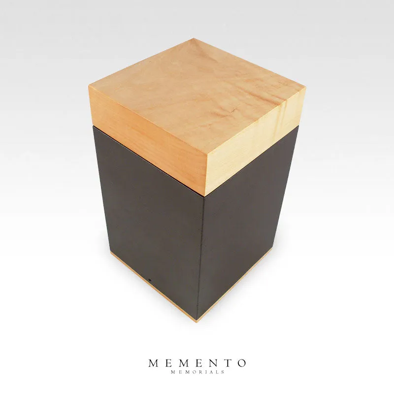 Meta – Maple Wood Cremation Urn