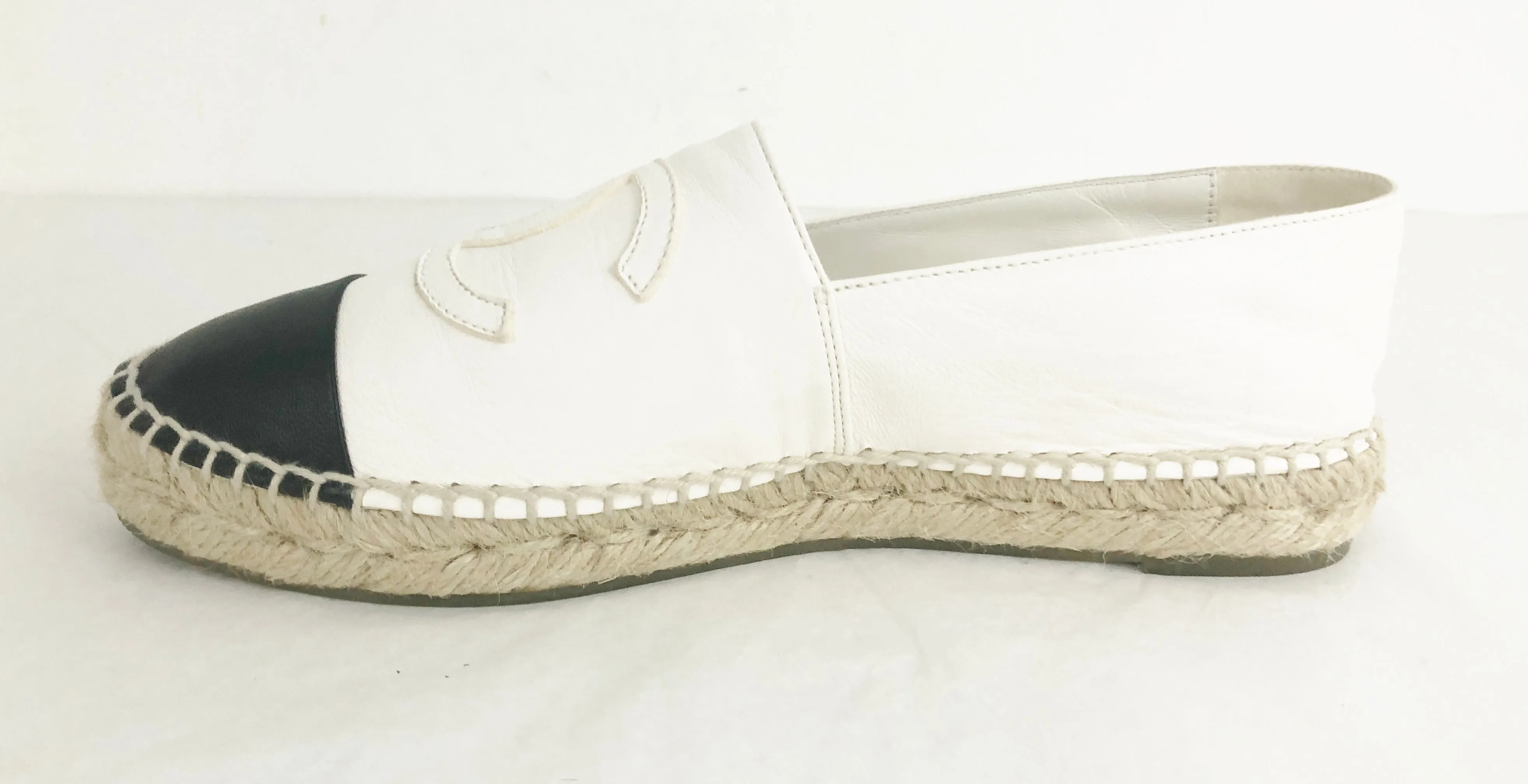 NEW Chanel CC Cap Toe Leather Espadrille Size 7