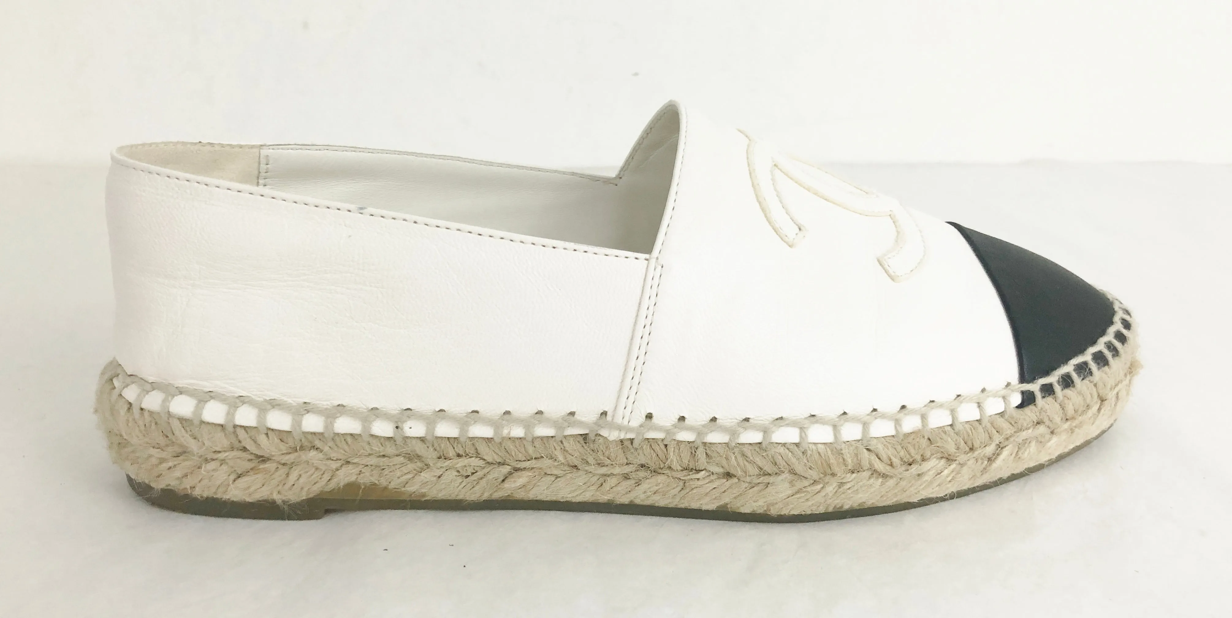NEW Chanel CC Cap Toe Leather Espadrille Size 7