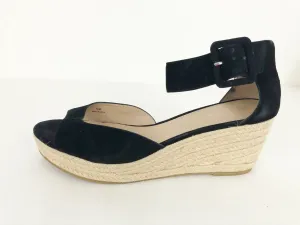 Pelle Moda Suede Espadrille Wedge Size 9.5