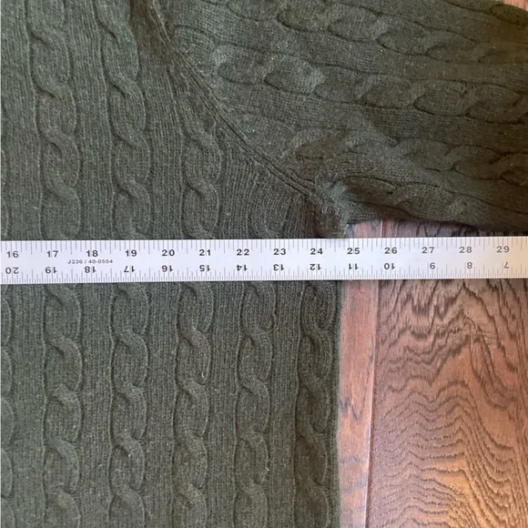 Ralph Lauren Cable Knit Crew Neck Sweater Womens 1X Olive Green Cashmere Angora
