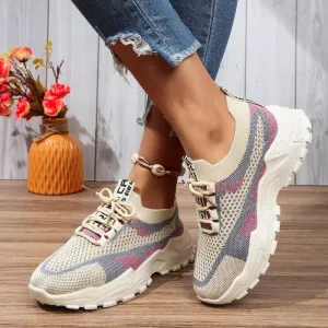 Sneaker for flat feet