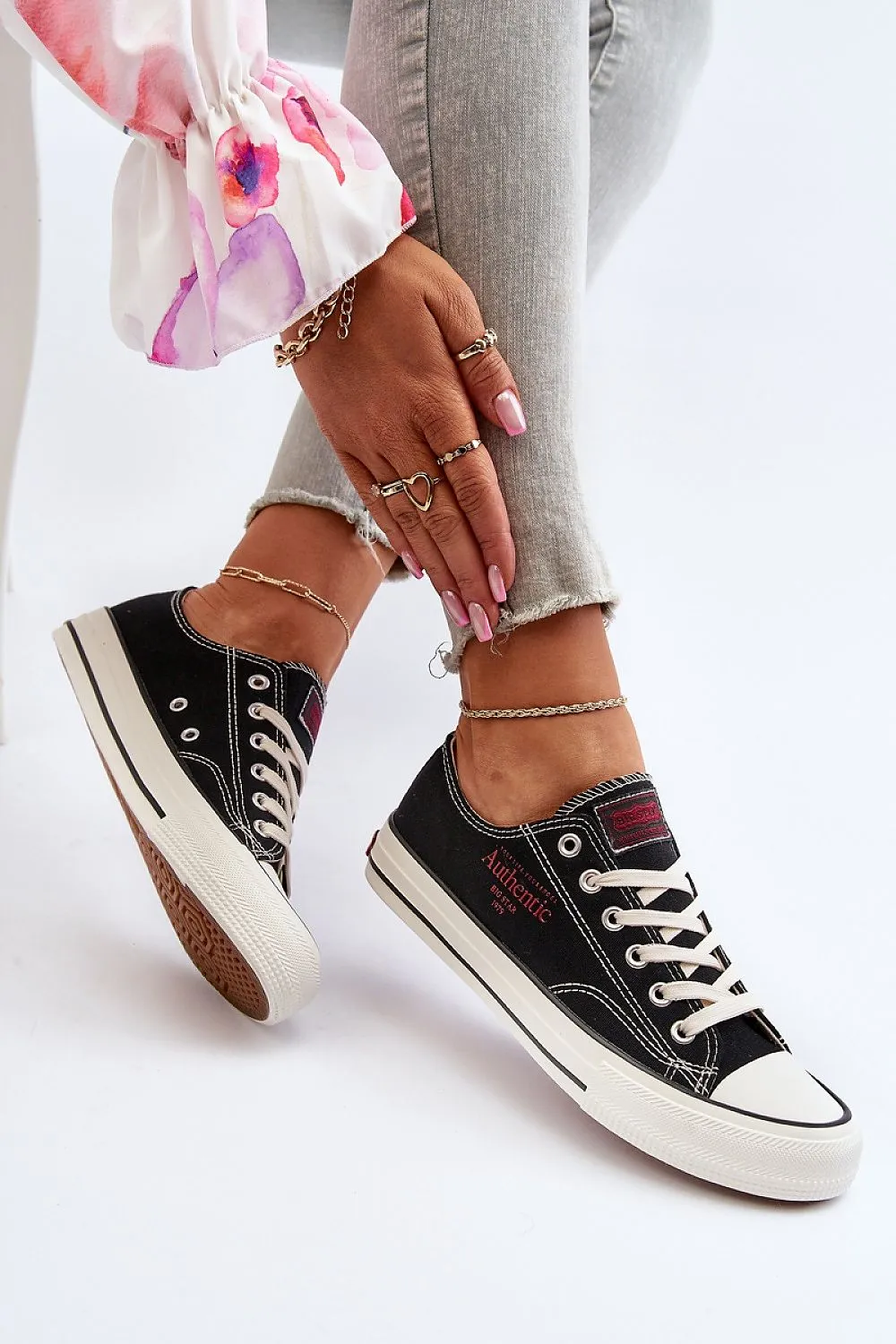Sneakers