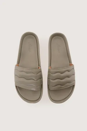 Wave Quilted Sliders